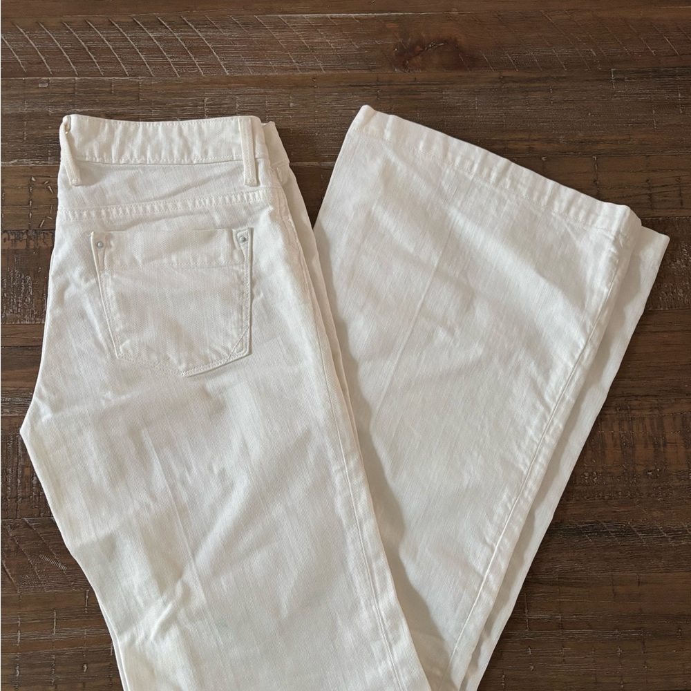 Banana Republic Classic Wide Leg White Denim Size 2 Never Worn